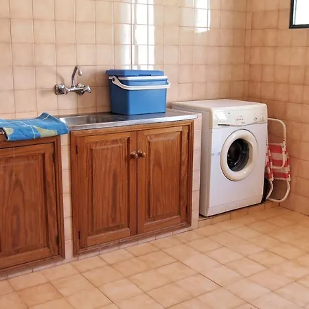 Ourmadeira - Mary, Informal, Close To The Feriehus