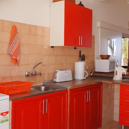 Ourmadeira - Mary, Informal, Close To The